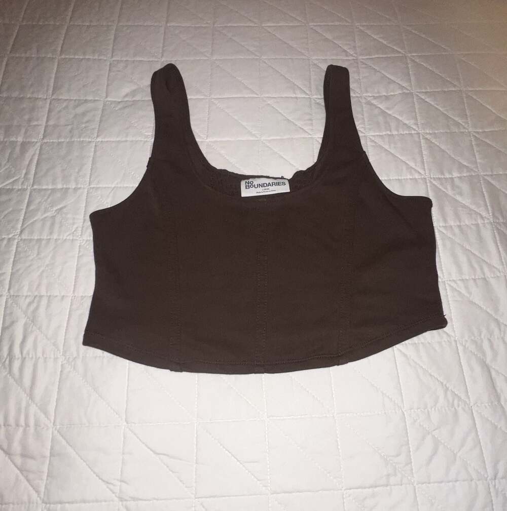 No Boundaries Brown Cropped Tank Top with Scoop Neck